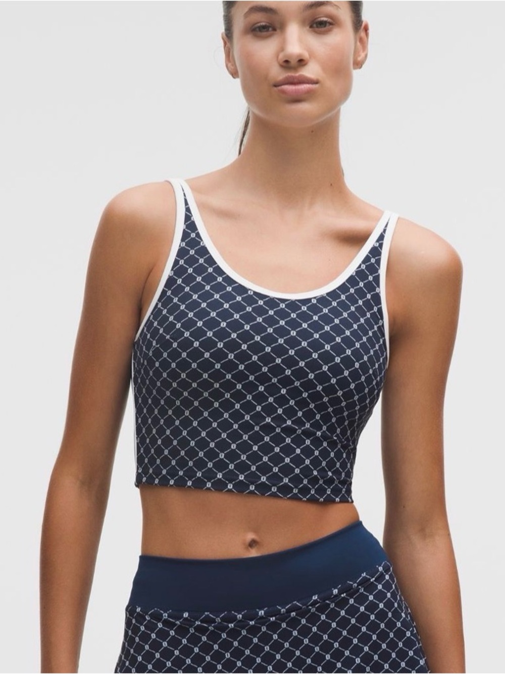 Scoop-neck Cutout Tennis Tank - L